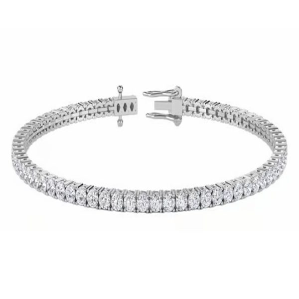Timeless Diamond Tennis Bracelet in Gold with Prong Setting – Elegant Sparkle - Image 1